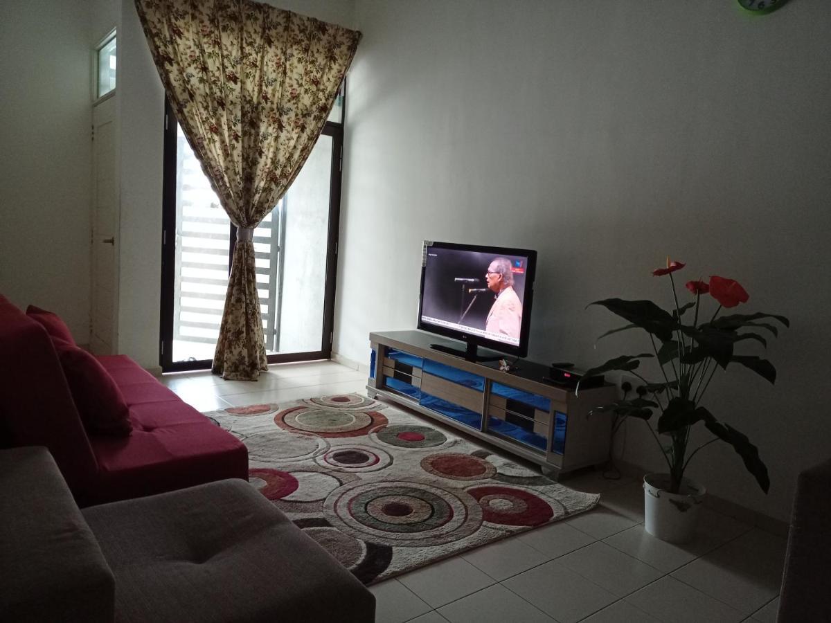 Pok Su Homestay Balok Kuantan Exterior photo